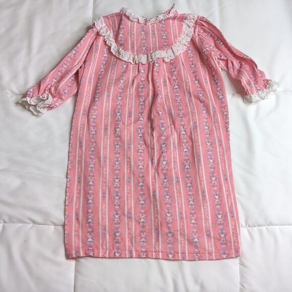 Lanz of Salzburg Other - Vintage Baby Lanz of Salzburg Pink Floral Nightgown XL
